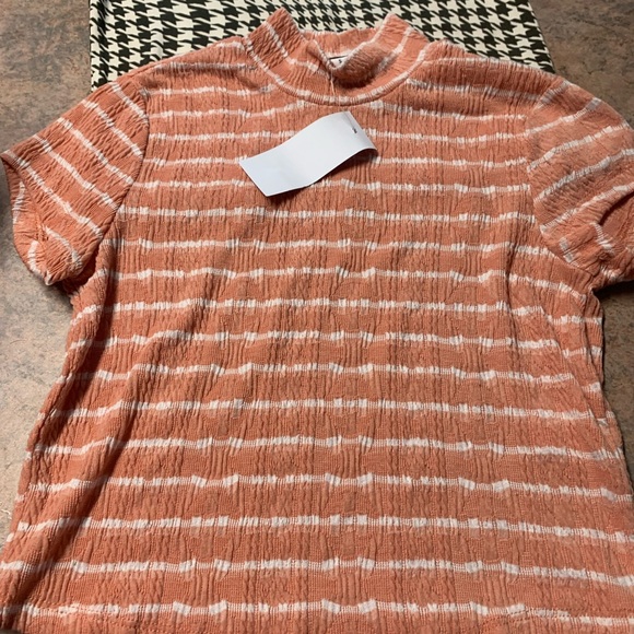 Top lot (new with tags) - Picture 3 of 5